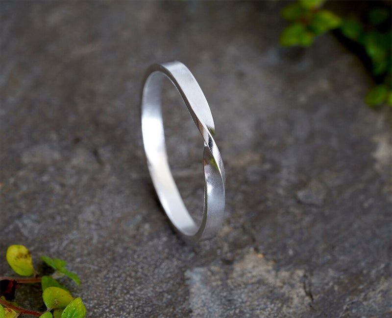 2mm Twist Wedding Band