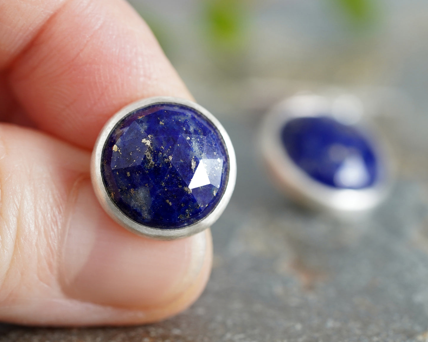 Round Lapis Lazuli Chain Cufflinks in Sterling Silver