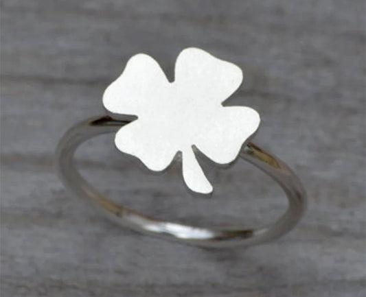 Lucky Shamrock Ring in Sterling Silver, 4 Leaf Clover Ring in Sterling Silver