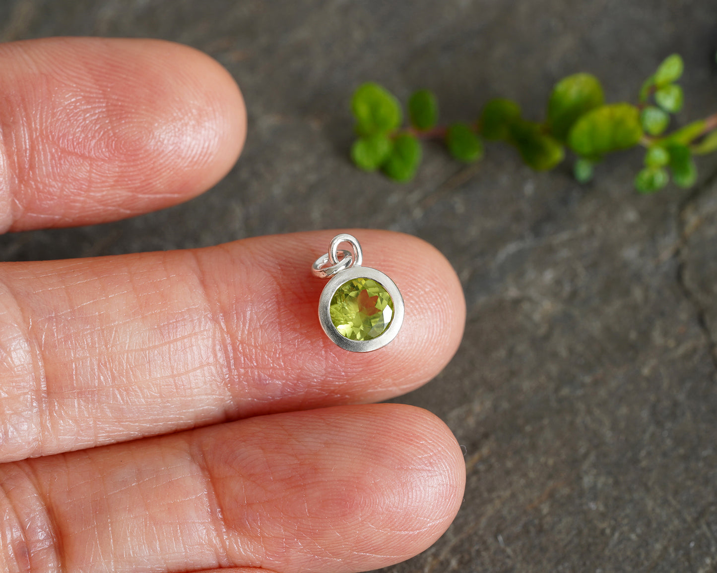 7.5mm Peridot Pendant in Sterling Silver