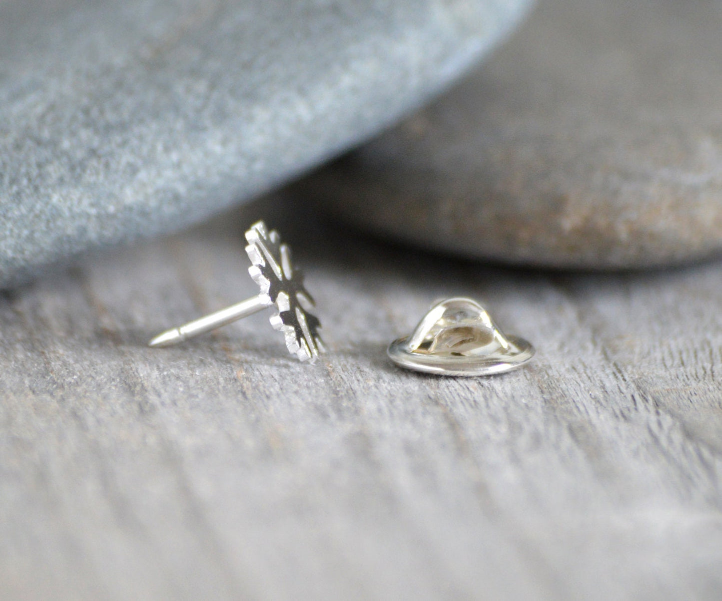 Snowflake Lapel Pin in Sterling Silver, Silver Snowflake Tie Tack