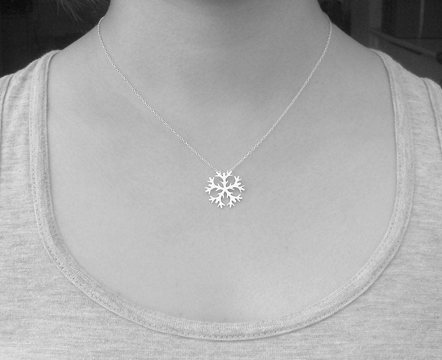 Snowflake Necklace in Sterling Silver, Silver Snowflake Necklace
