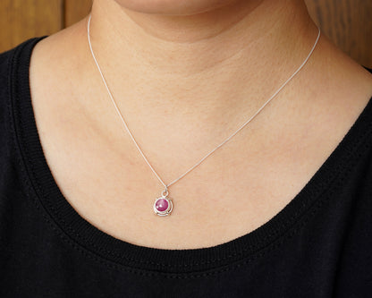 1.7ct Pink Sapphire Necklace