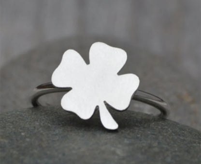 Lucky Shamrock Ring in Sterling Silver, 4 Leaf Clover Ring in Sterling Silver