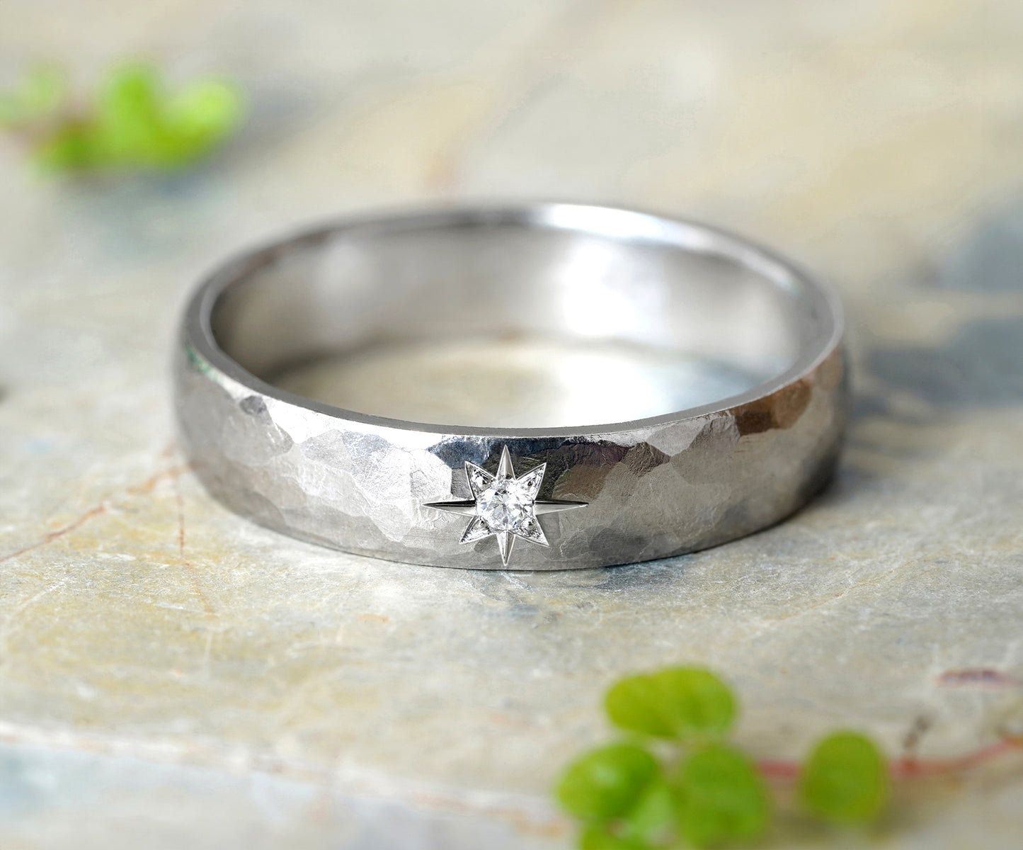 Star Set Diamond Wedding Band in Platinum