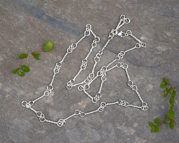 The Harbor Twist Link Necklace