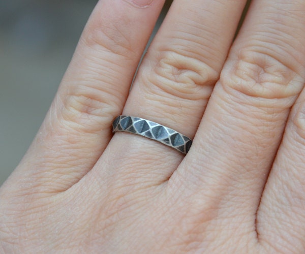 Harlequin Ring in Black Silver