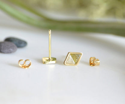 Art Deco Rough Diamond Stud Earrings in 18k Yellow Gold, Rustic Diamond Ear Posts