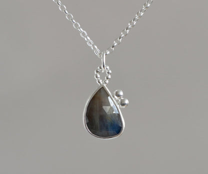 Sapphire Necklace in Sterling Silver, 4.15ct Sapphire Necklace