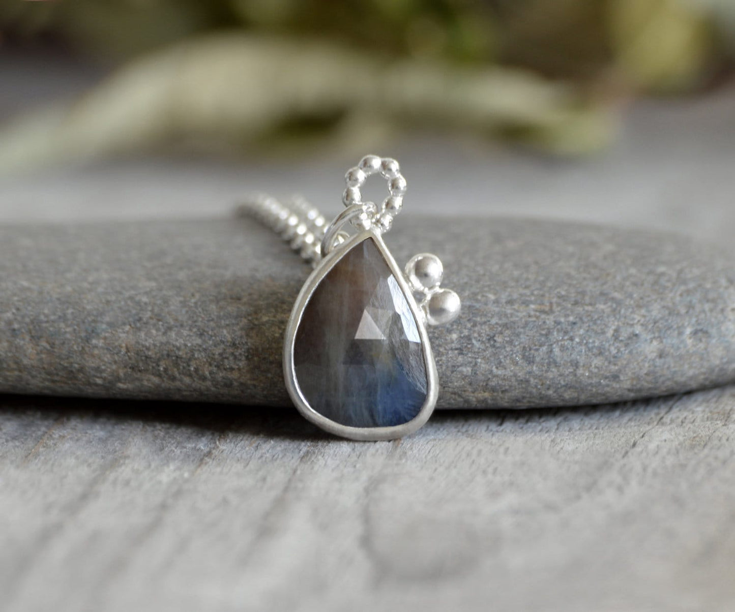 Sapphire Necklace in Sterling Silver, 4.15ct Sapphire Necklace