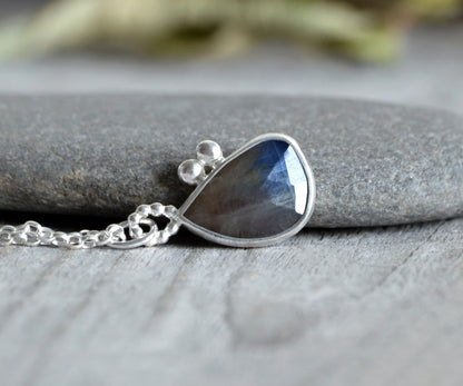 Sapphire Necklace in Sterling Silver, 4.15ct Sapphire Necklace