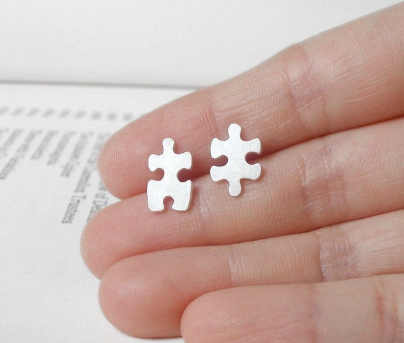 Jigsaw Puzzle Lapel Pin, Silver Puzzle Pin
